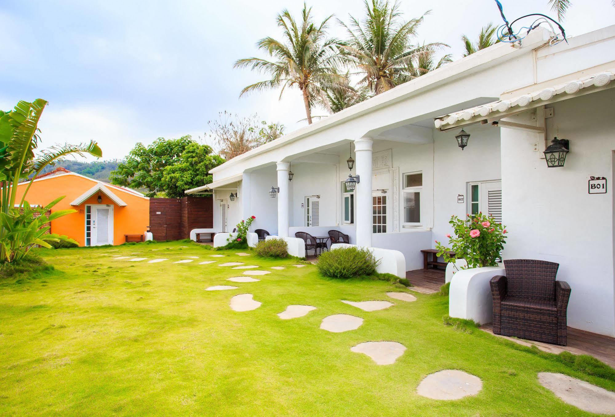 Love Summer Hostel Kenting Buitenkant foto
