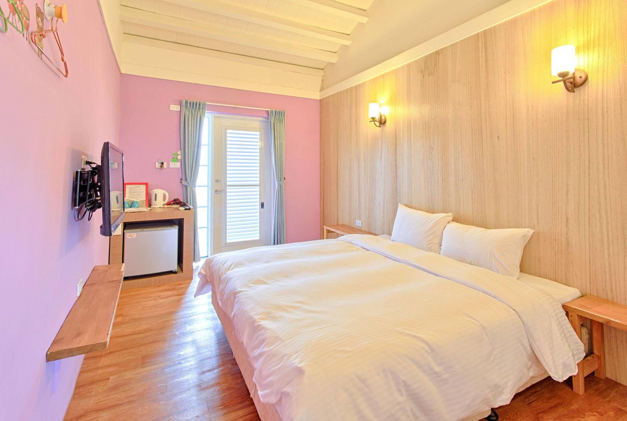 Love Summer Hostel Kenting Buitenkant foto