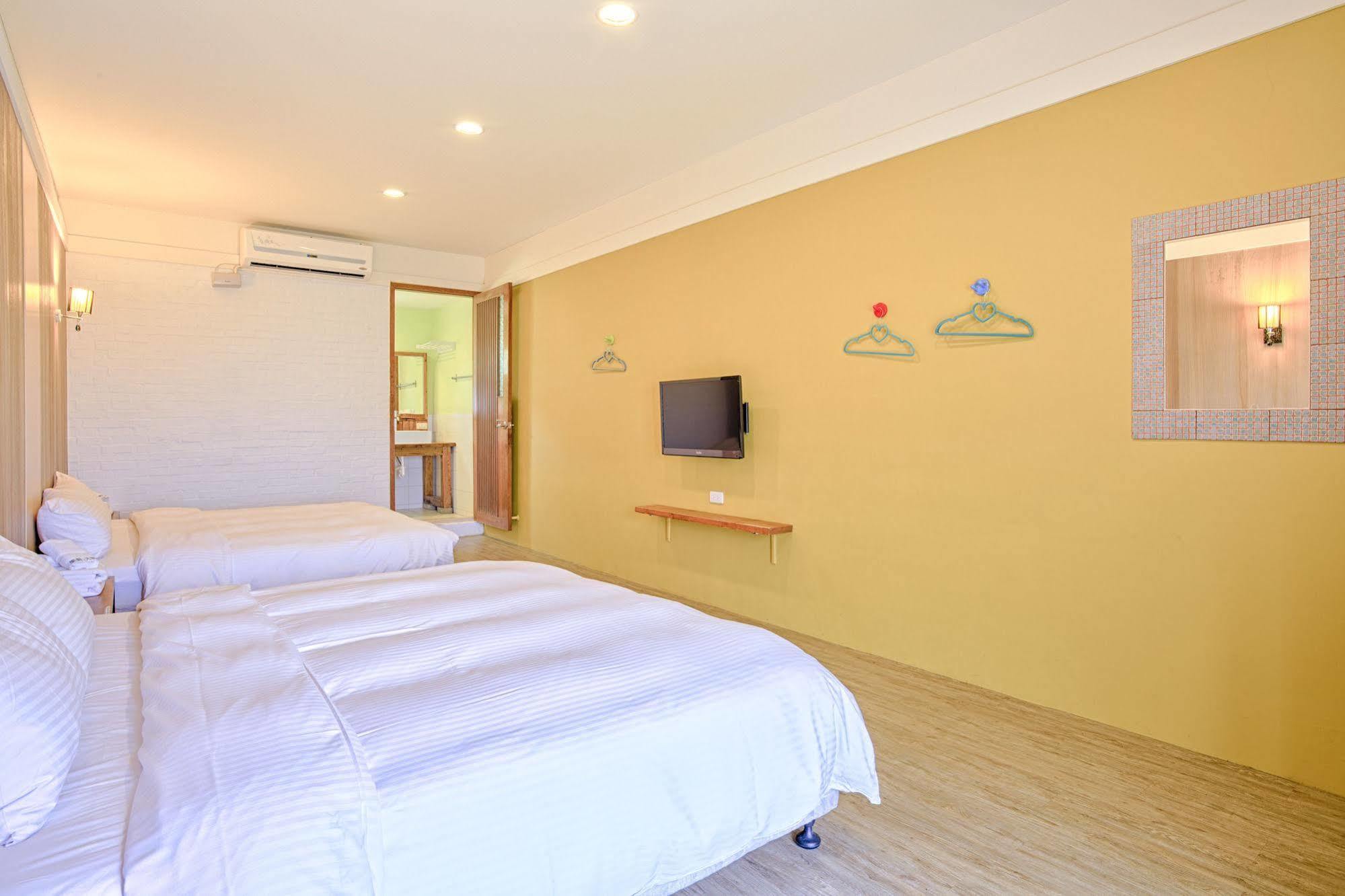 Love Summer Hostel Kenting Buitenkant foto