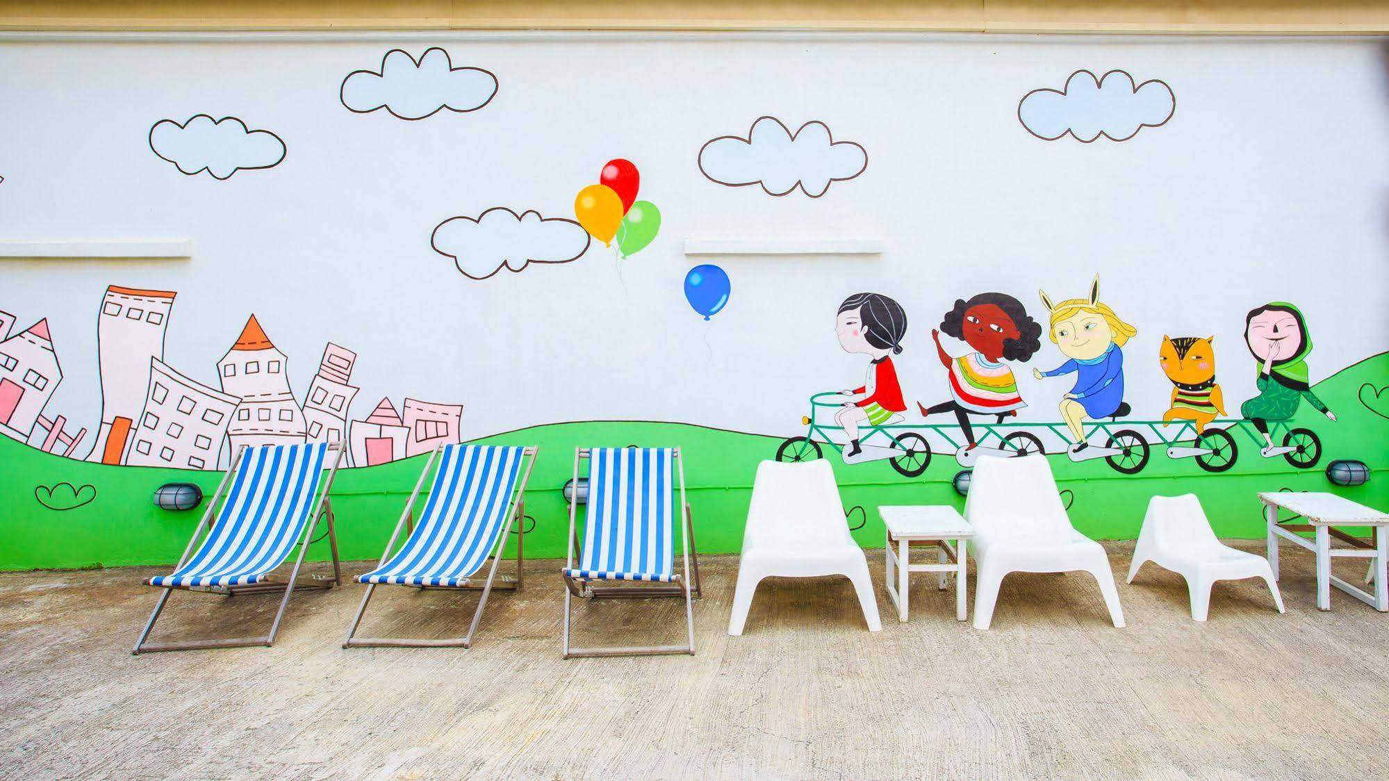 Love Summer Hostel Kenting Buitenkant foto